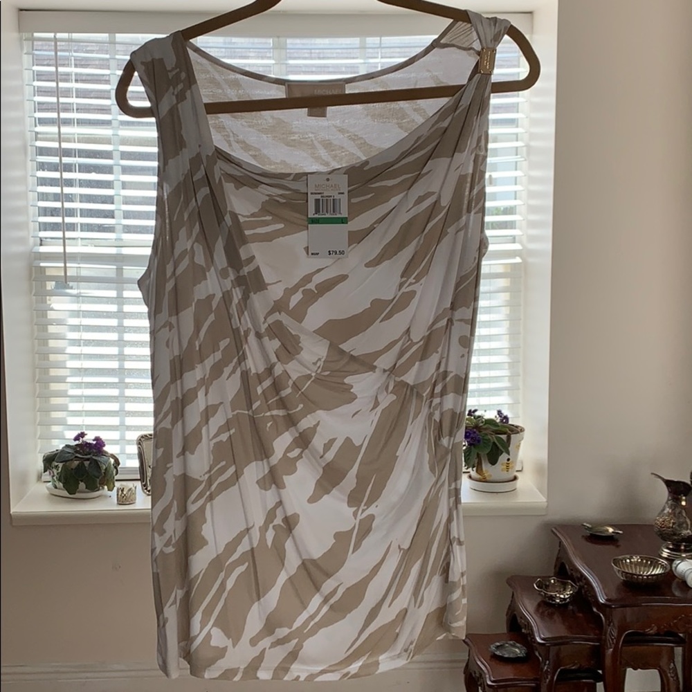 Sleeveless Top